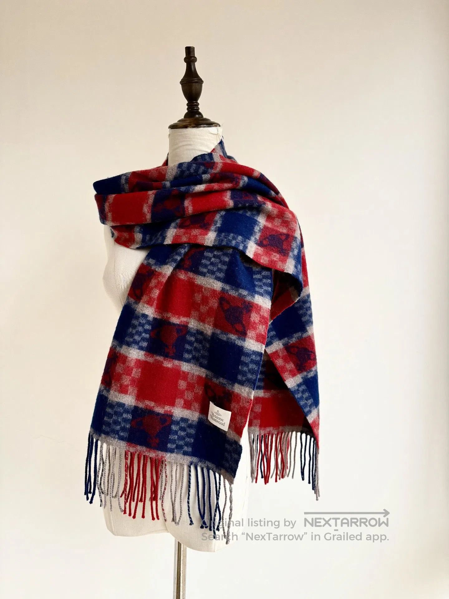 Vivienne Westwood Vivienne Westwood Red Blue Plaid Saturn Scarf. Size ONE SIZE - 1 Thumbnail