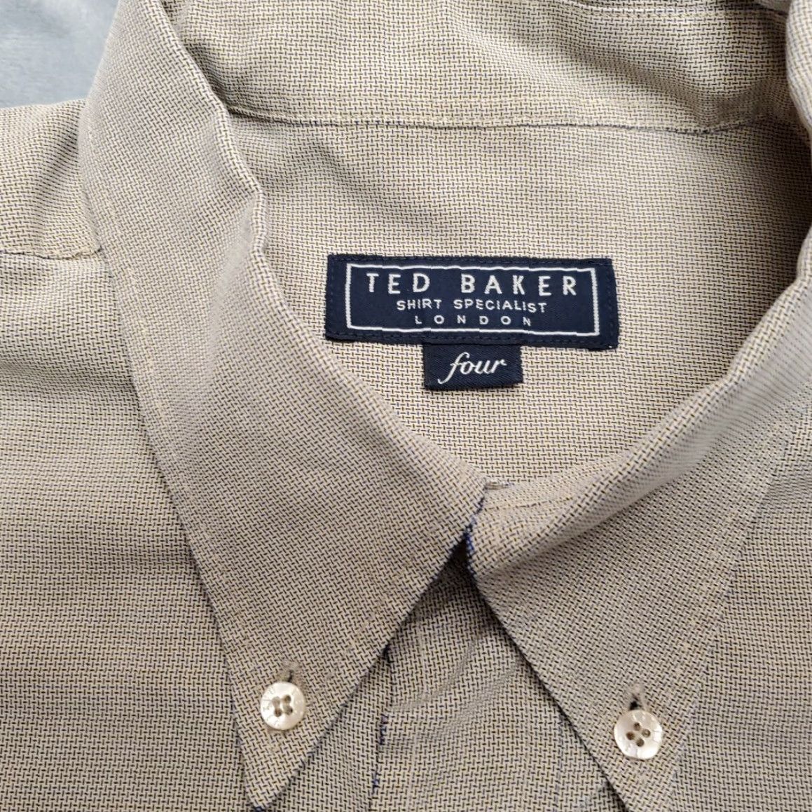 Ted Baker Ted Baker Shirt Mens XL Beige Textured Long Sleeve Button Up Casual Four London Size US XL / EU 56 / 4 - 7 Thumbnail