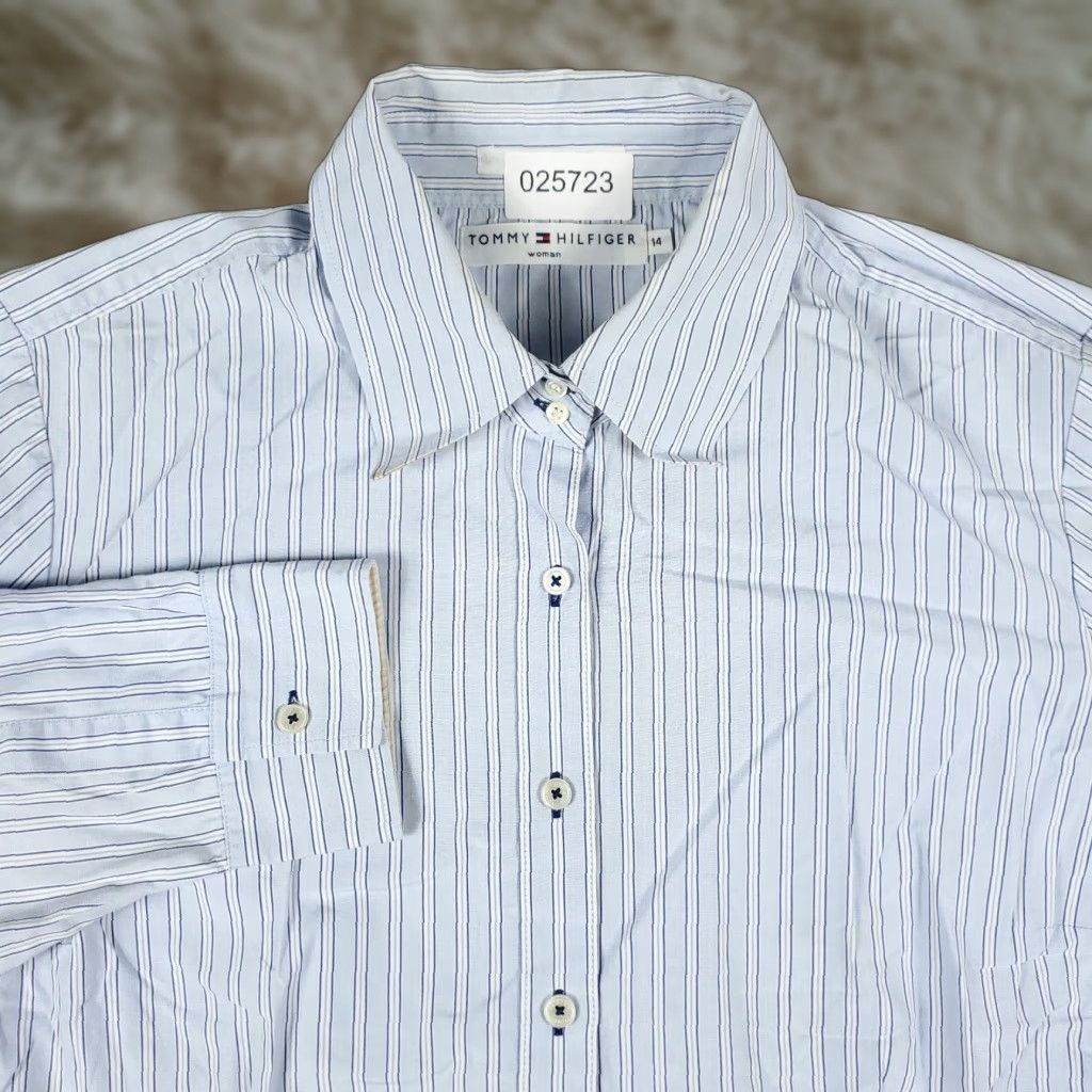 Tommy Hilfiger Tommy Hilfiger Women's Button-Up Shirt Size 14 Blue Striped Long Sleeve Casual Modern Preppy Size XL / US 12-14 / IT 48-50 - 1 Thumbnail
