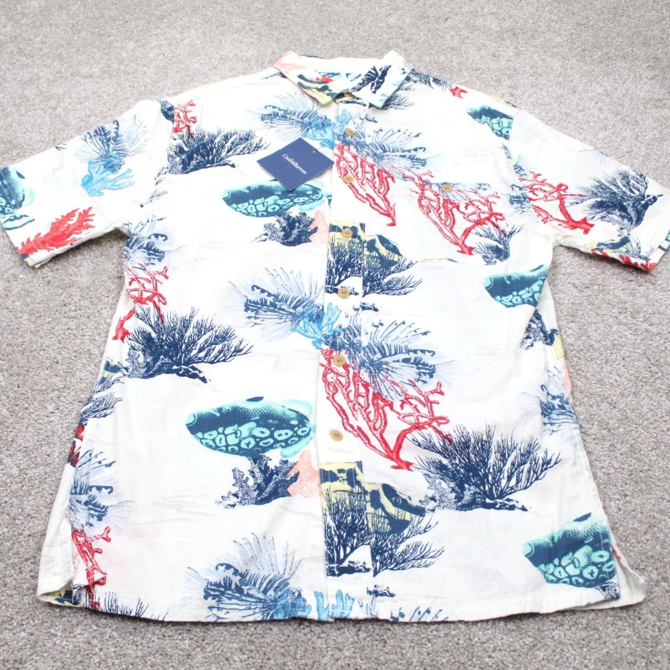Croft & Barrow Croft & Barrow Shirt Men Small White All Over Fish Print S/S 100% Cotton NWT AOP Button-Up Casual Size US S / EU 44-46 / 1 - 2 Thumbnail