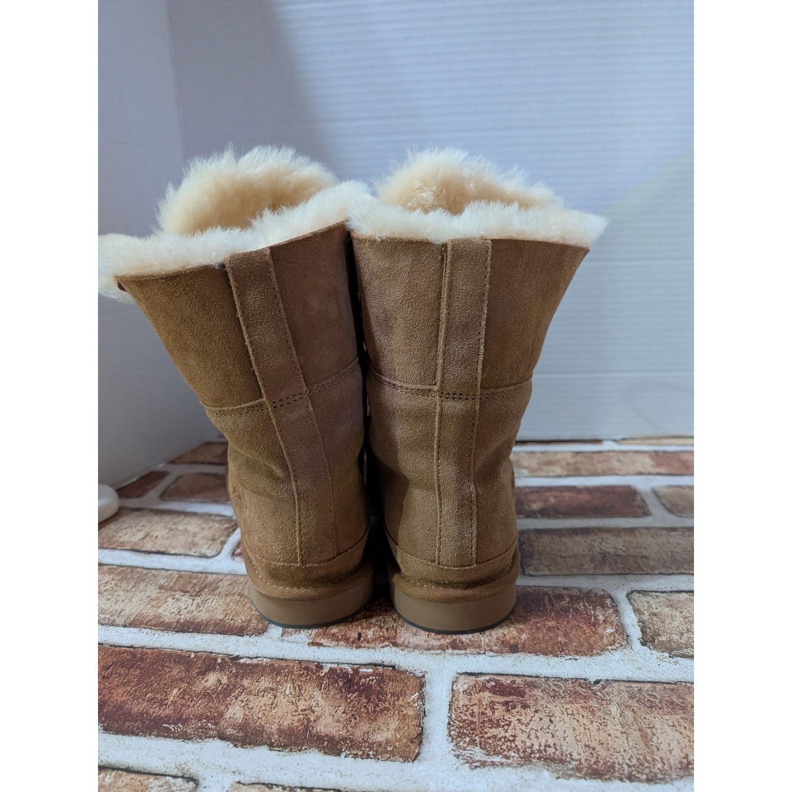 Other AU&MU Shearling & Suede Mid-Calf Lace-up Boots AUMU Sz 8 Size US 8 / IT 38 - 4 Thumbnail