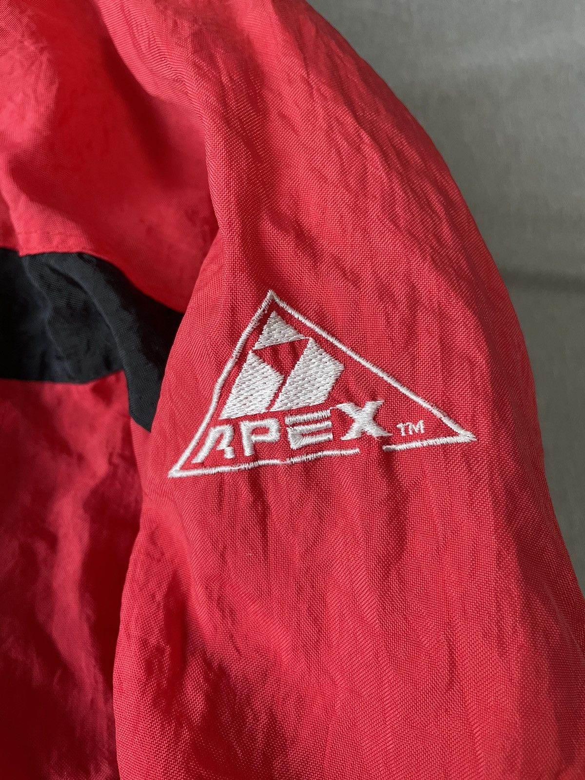 Apex × Apex One × NHL Vintage 90s Apex One Detroit Red Wings NHL Limited Edition M Size US M / EU 48-50 / 2 - 11 Thumbnail