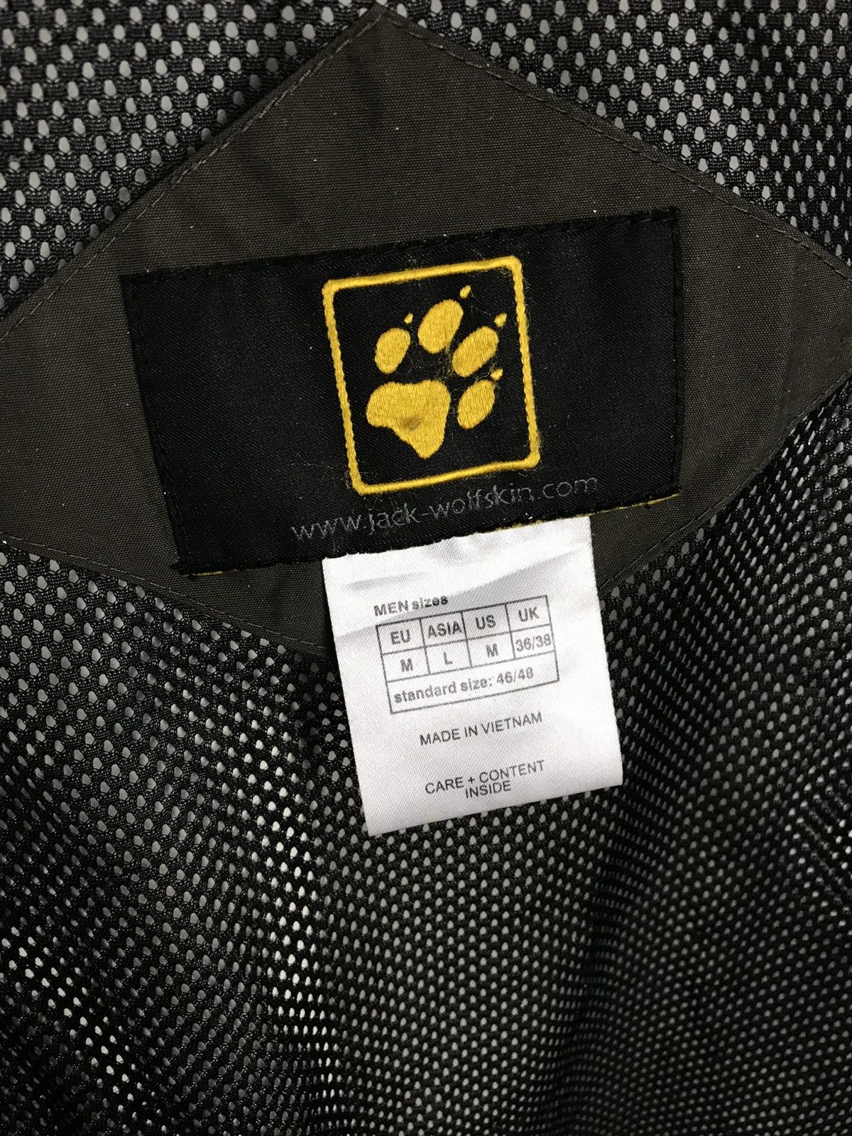 Fjallraven Men’s M/50,Jack Wolfskin Waterproof,Windbreaker Hood Jacket Size US M / EU 48-50 / 2 - 8 Thumbnail