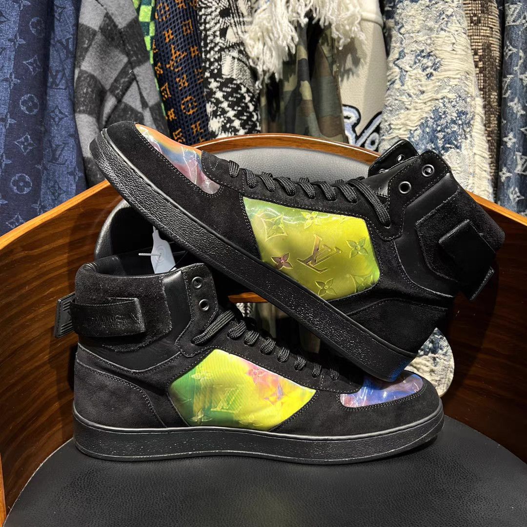 Louis Vuitton Louis Vuitton Rivoli Monogram Sneakers K15 Size US 9 / EU 42 - 7 Thumbnail
