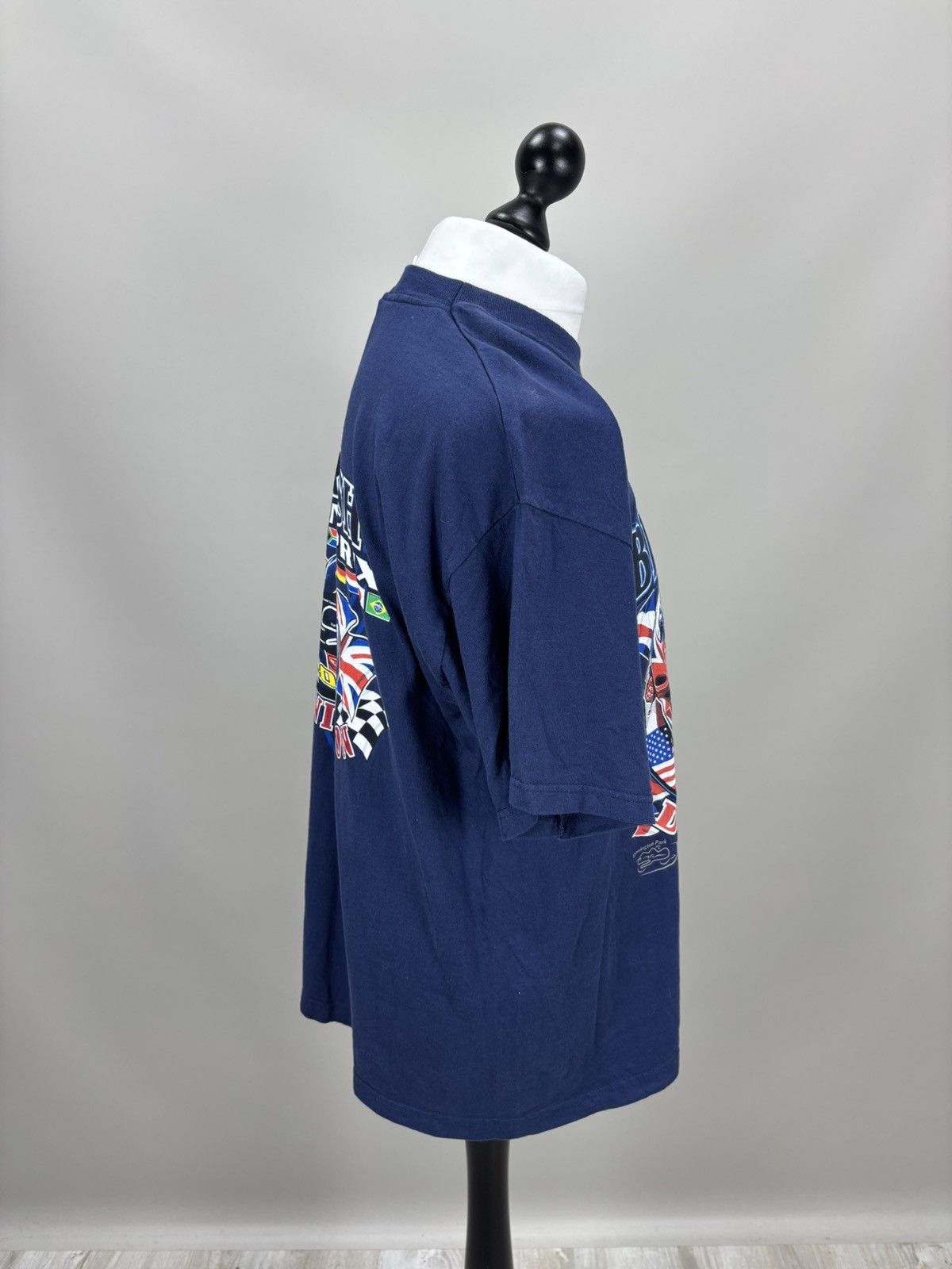 Vintage Mens vintage t shirt British Grand Prix 2002 Donington Size US XL / EU 56 / 4 - 4 Thumbnail