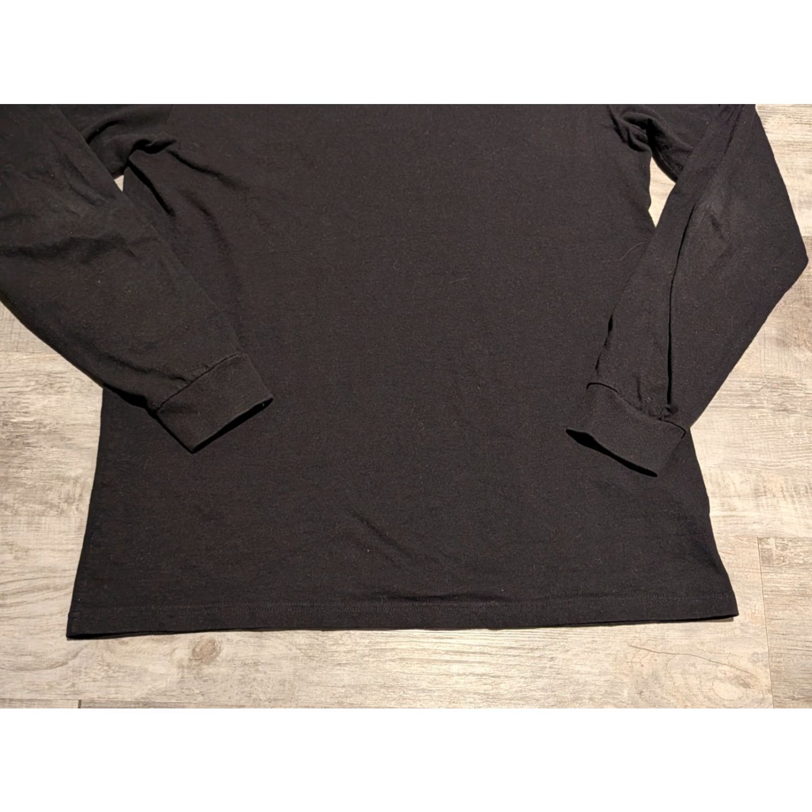 Patagonia Patagonia Shirt Mens M Black Long Sleeve P-6 Logo Graphic Responsibili-Tee Size US M / EU 48-50 / 2 - 5 Thumbnail