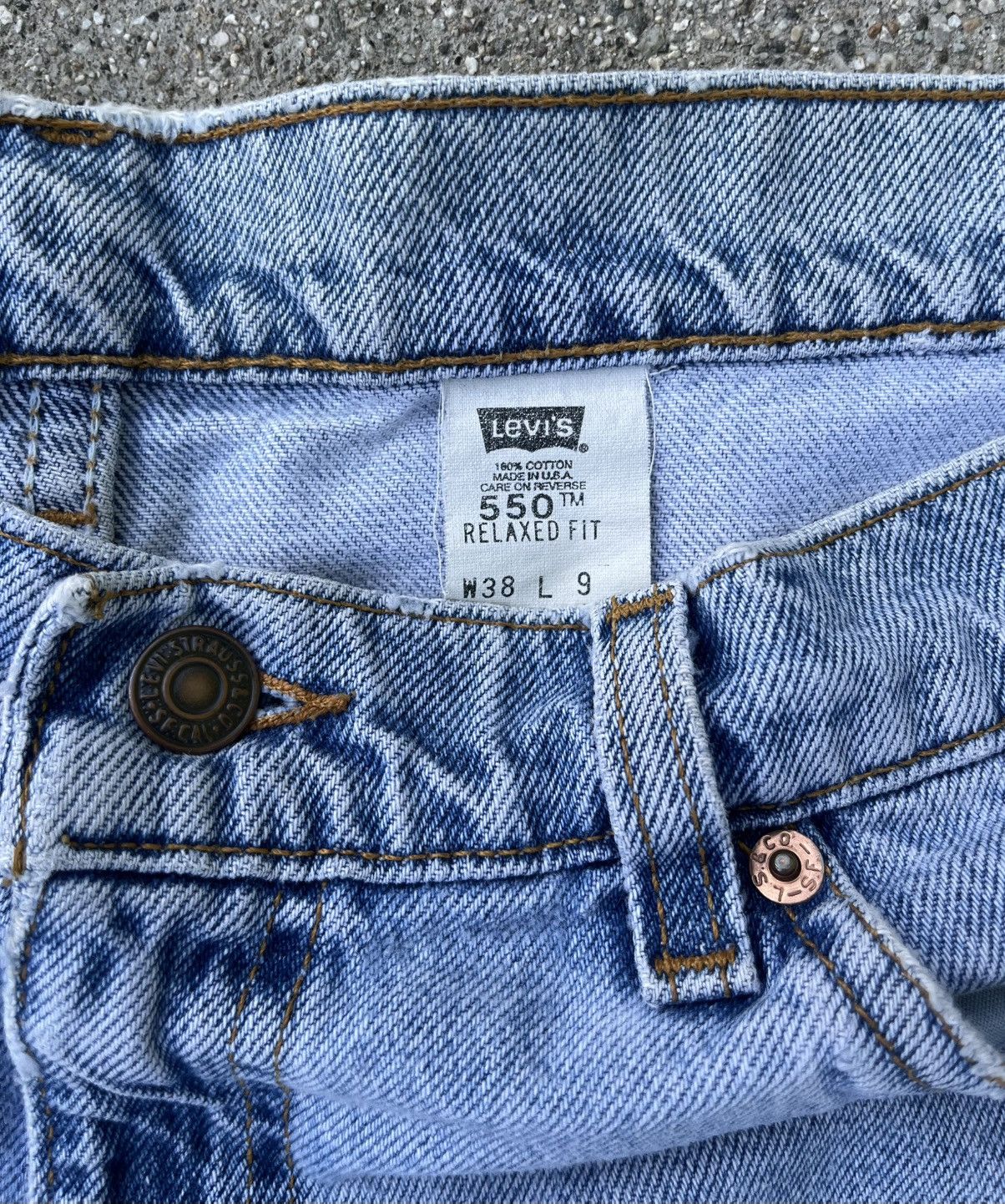 Levi's × Vintage Vintage Levi’s Orange Tab 550 Denim Jean Shorts Jorts ‘96 Size US 36 / EU 52 - 6 Thumbnail