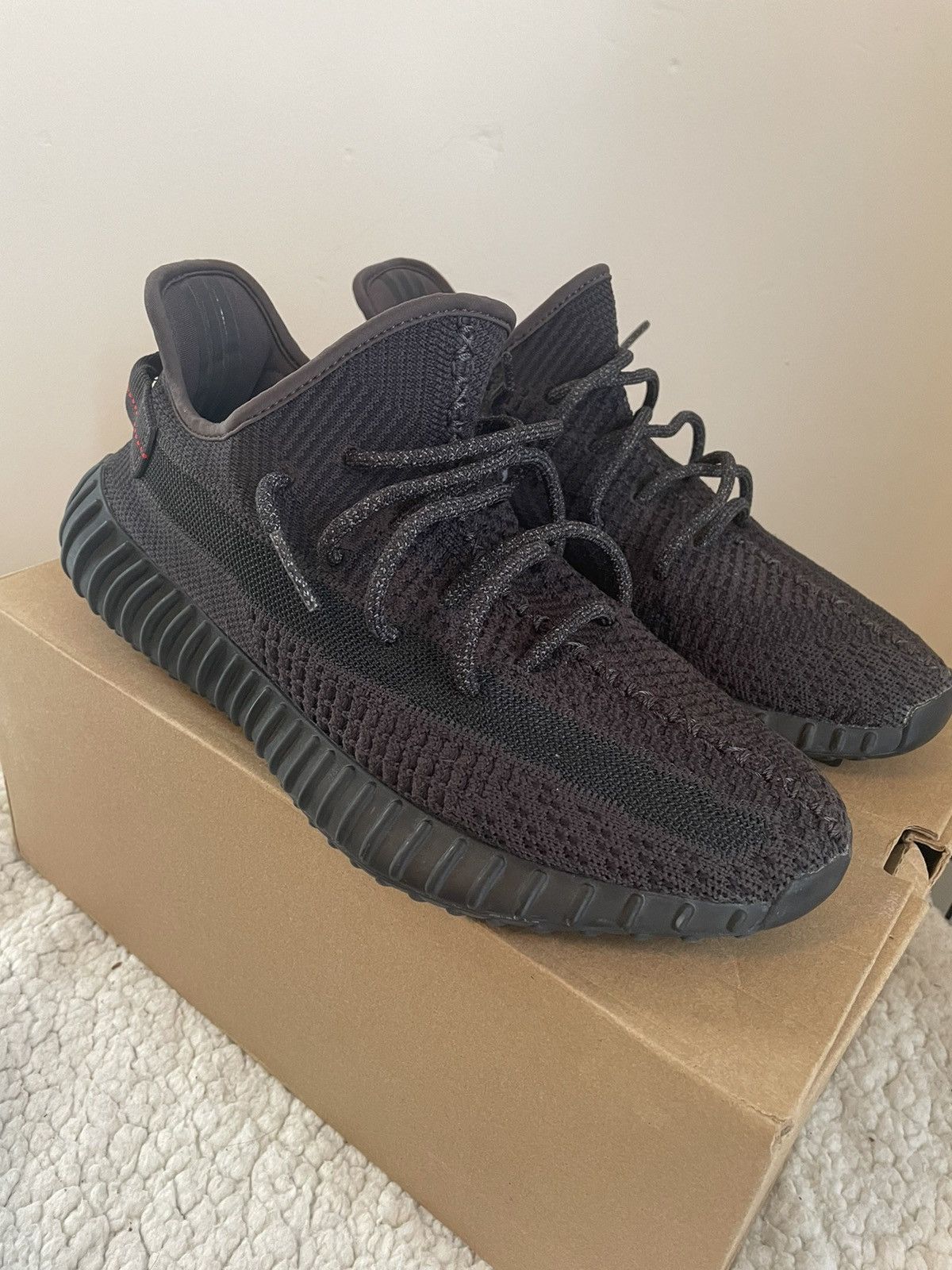 Adidas Yeezy 350 v2 non-reflective Size US 10 / EU 43 - 1 Thumbnail