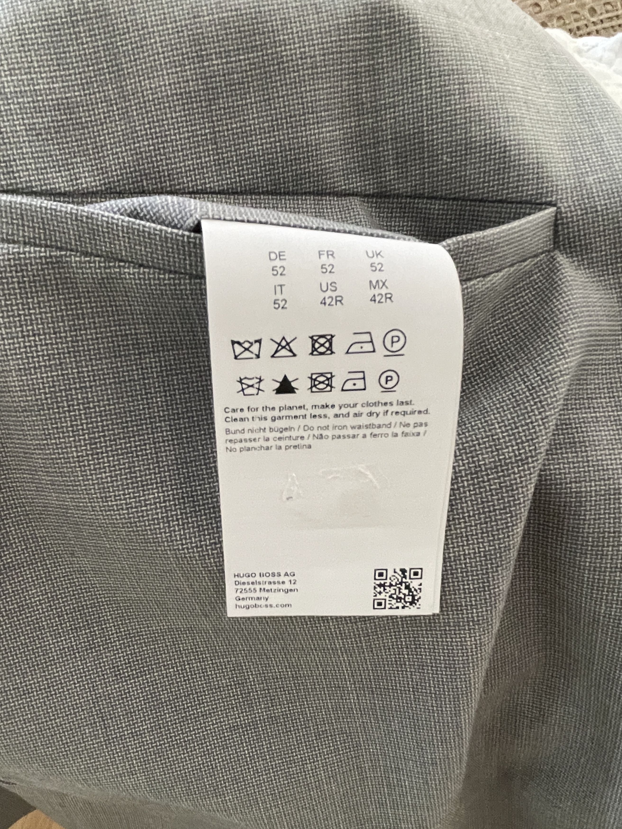 Hugo Boss Slim-Fit Suit in Micro-Patterned Preformance-Stretch Cloth Size 42R - 6 Thumbnail