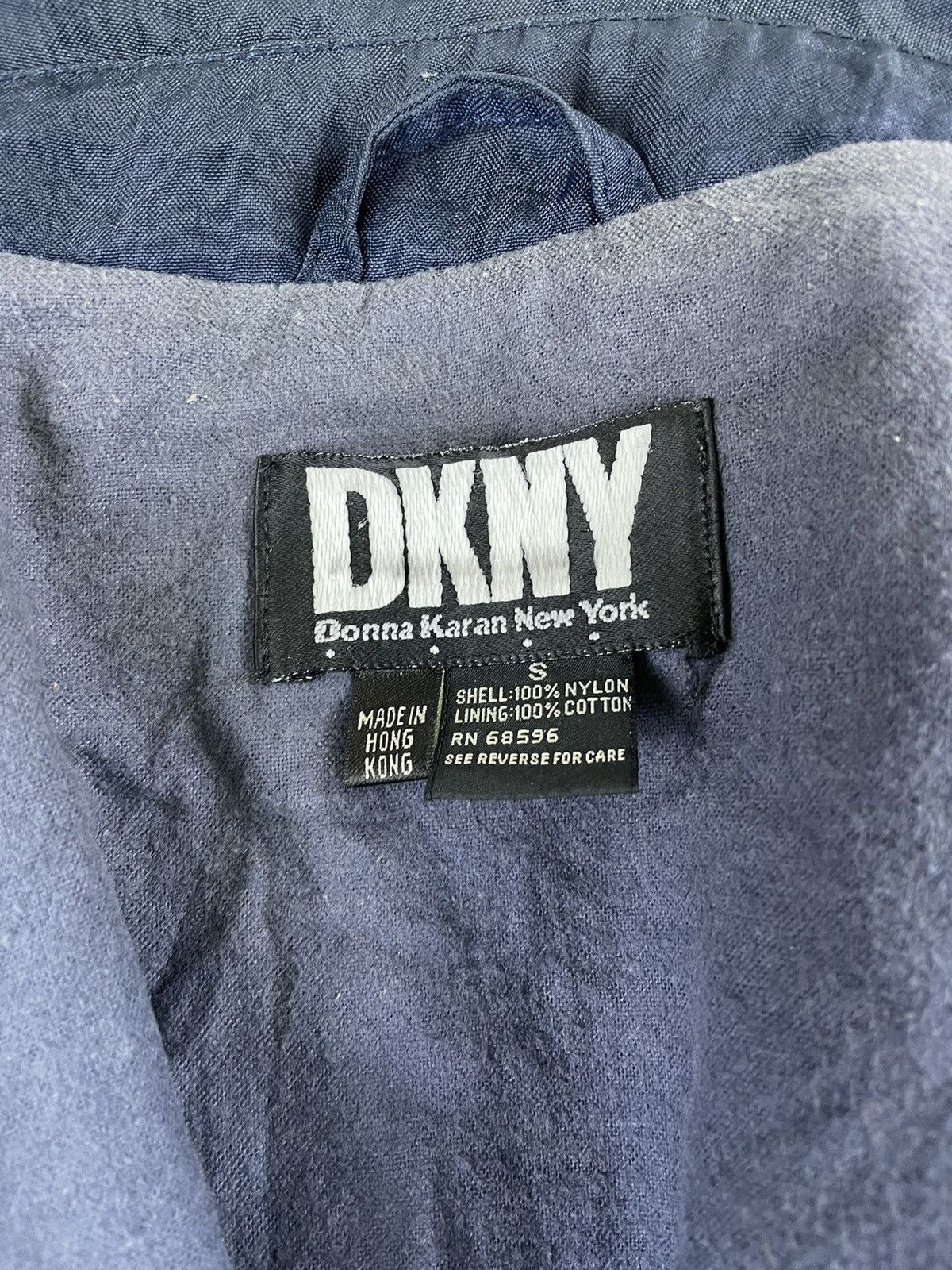 DKNY × Vintage VINTAGE DKNY SPORTSWEAR 90s Embroidery Coach Jacket Size US L / EU 52-54 / 3 - 6 Thumbnail