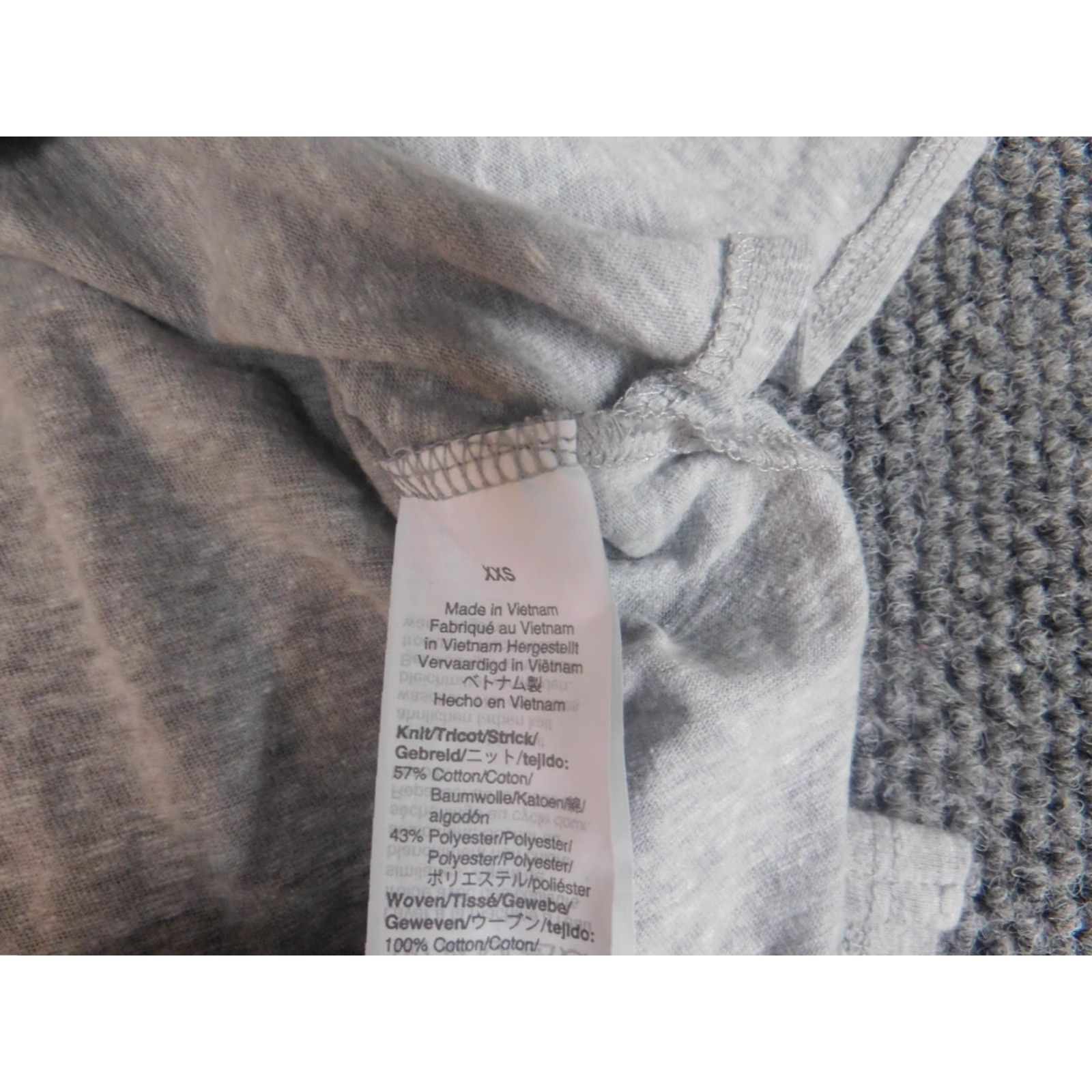 J.Crew J.CREW Blouse 2XS Womens Gray Round Neck Pull-over Button Stretch Cotton Polyester Casual Long Sleeve Regular Fit | Vintage: No Size XXS / US 00 / IT 34 - 6 Thumbnail