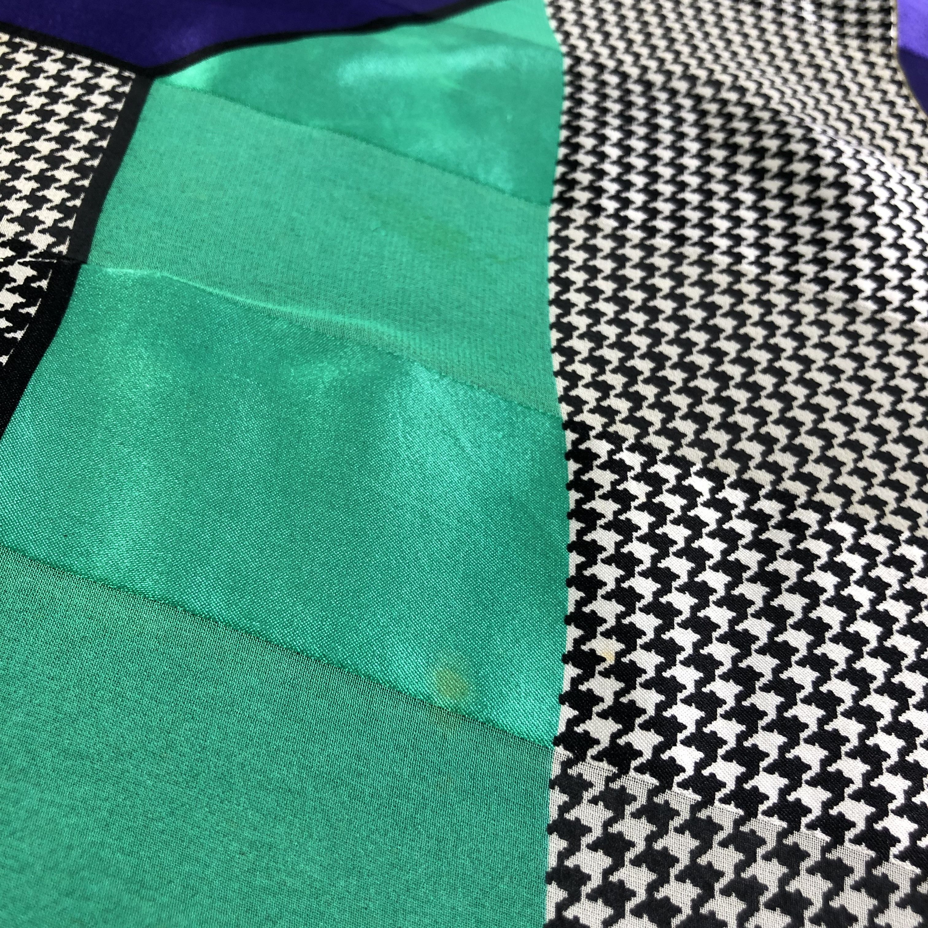 Japanese Brand Jun Ashida Houndstooth Silk Scarf M754 Size ONE SIZE - 6 Thumbnail