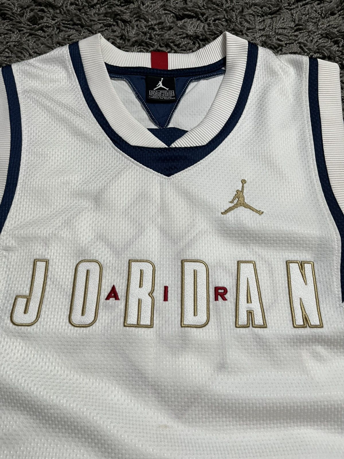 Nike Vintage 00s Jordan Brand Embroidered Mesh Basketball Jersey Size US S / EU 44-46 / 1 - 3 Thumbnail