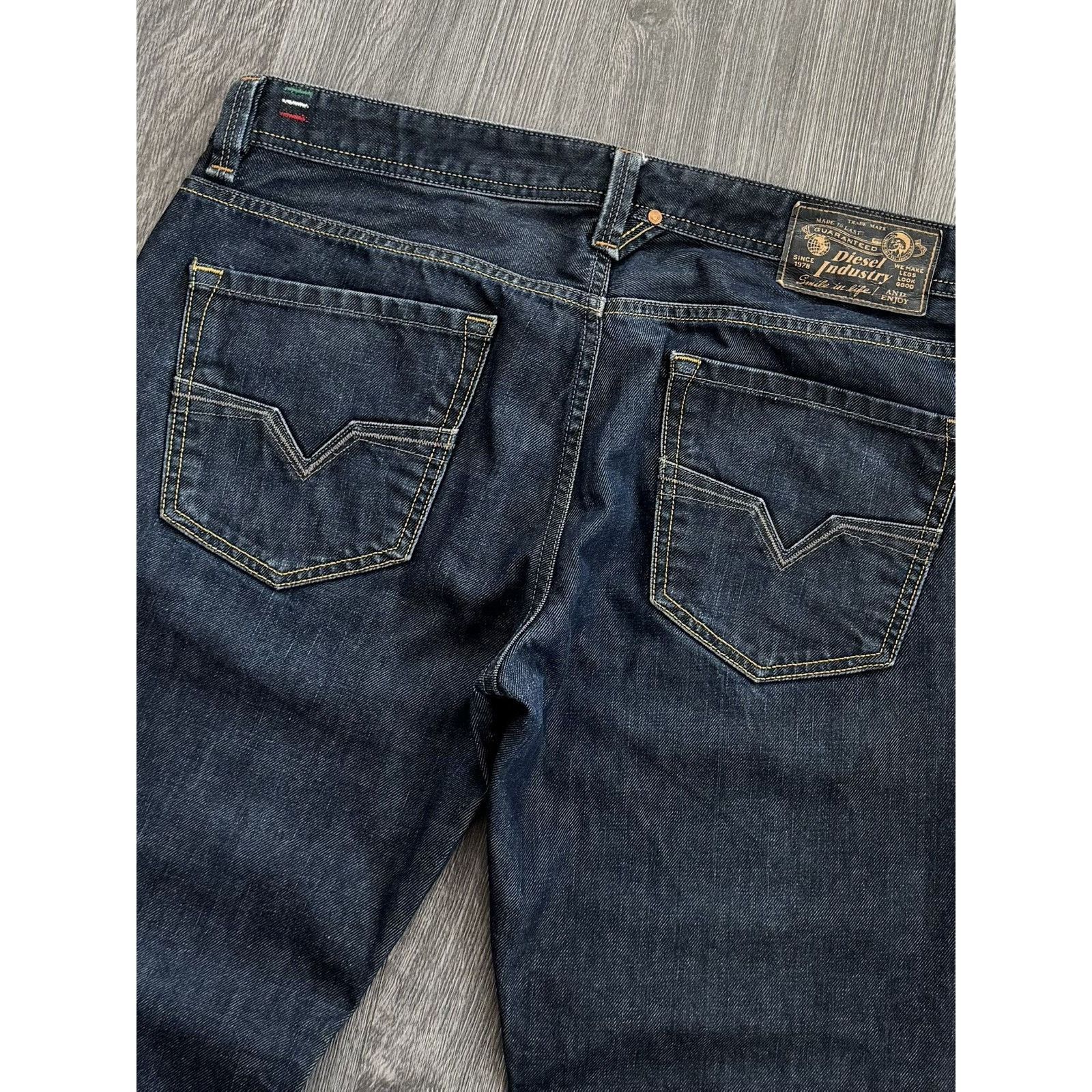 Diesel Y2K Vintage Diesel Navy Jeans made in Italy Size US 34 / EU 50 - 6 Thumbnail