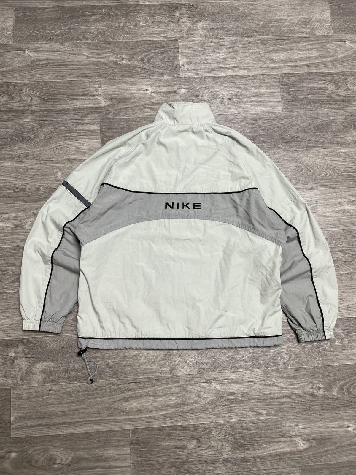 Nike Vintage Nike Swoosh Logo Retro Light Jacket 00s Size US S / EU 44-46 / 1 - 15 Thumbnail