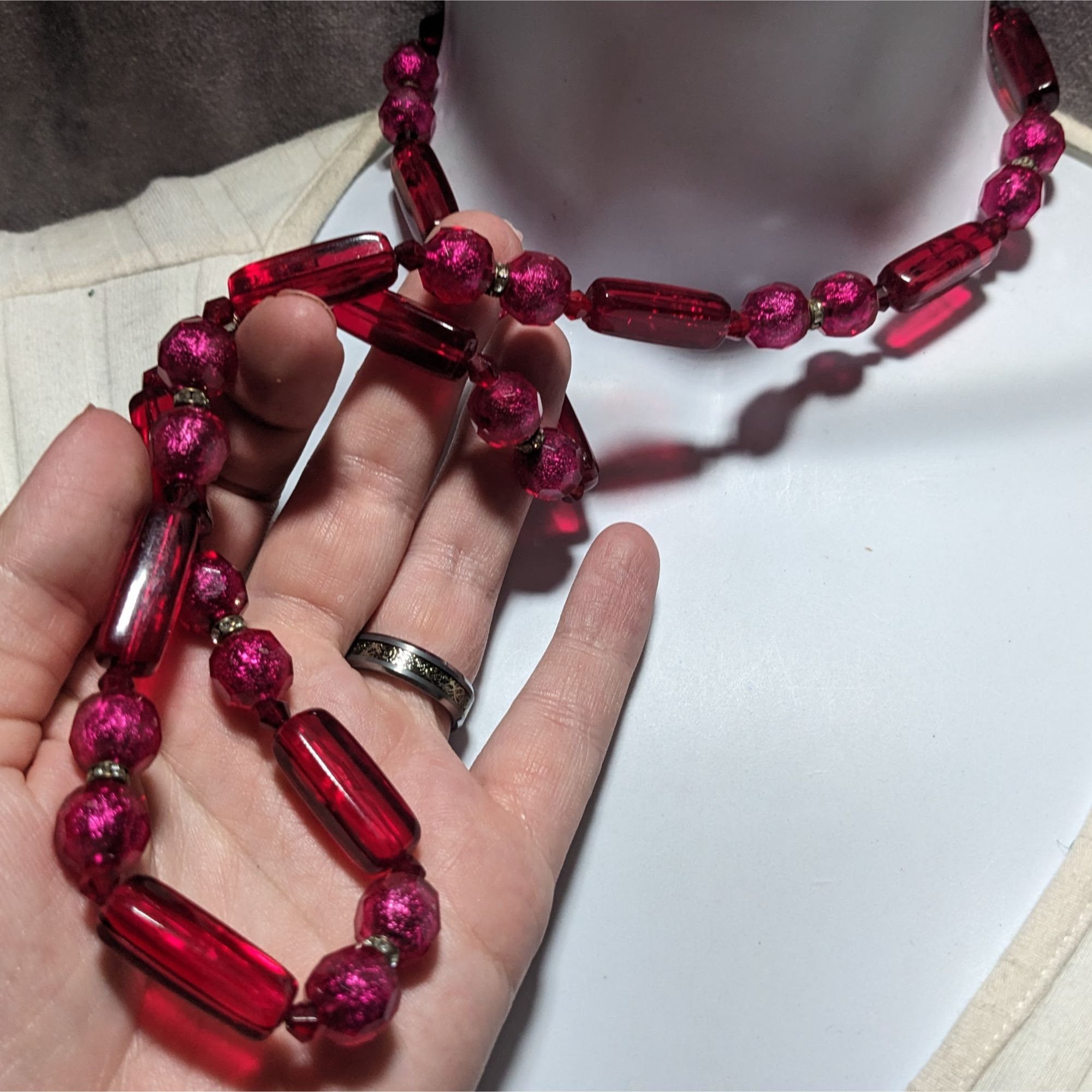 Other Vintage Pink And Red Beaded Statement Necklace Size ONE SIZE - 8 Thumbnail