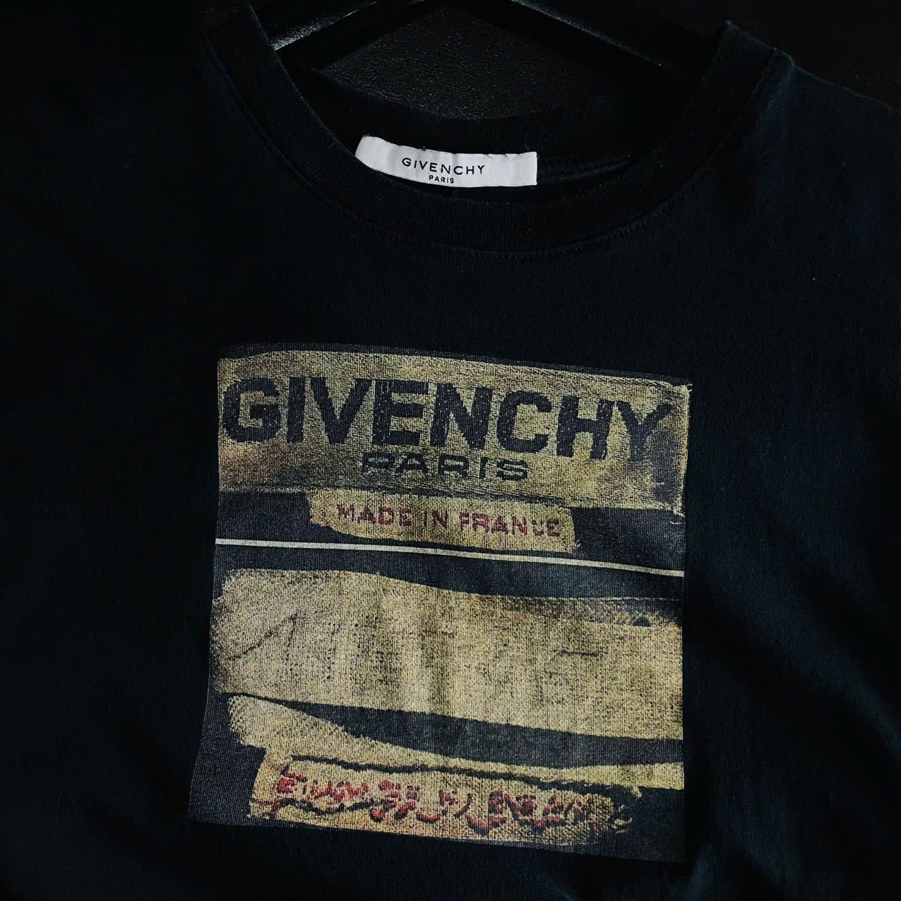 GIVENCHY T SHIRT