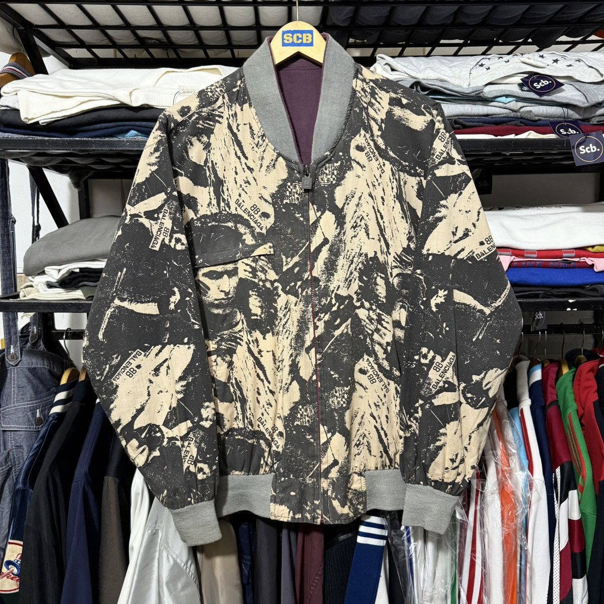 Balenciaga Vintage balenciaga aop reversible jacket Size US L / EU 52-54 / 3 - 1 Thumbnail