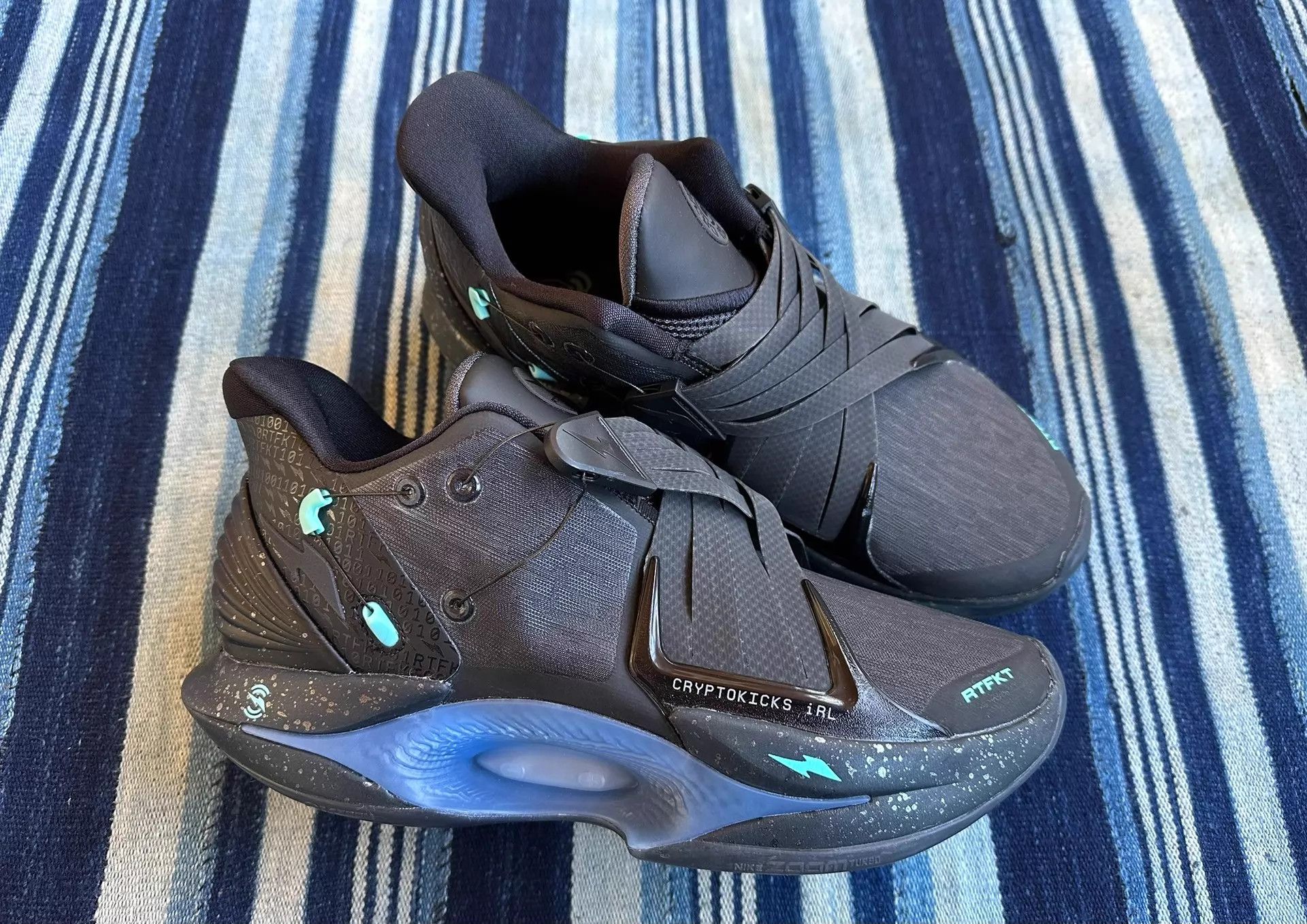 Nike Nike RTFKT Cryptokicks iRL Auto-Lace Future US7.5/40.5 Size US 7.5 / EU 40-41 - 2 Thumbnail