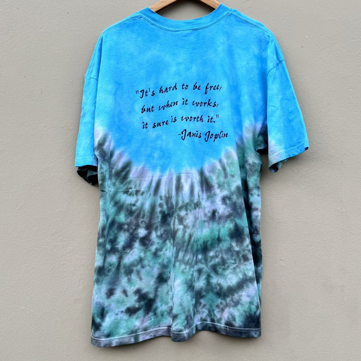 Band Tees × Vintage Vintage janis joplin 2000 tie dye tee Size US XL / EU 56 / 4 - 4 Thumbnail