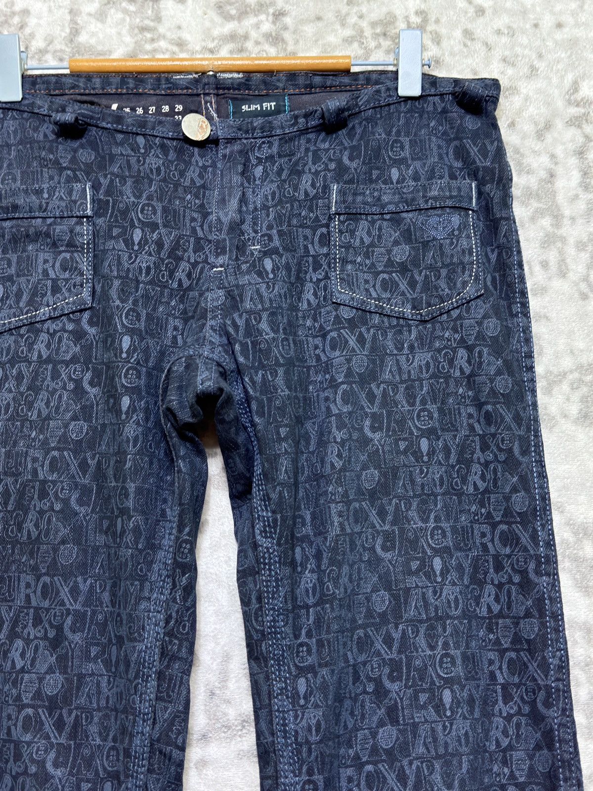 Quicksilver Vintage Roxy Monogram Graphic Bush Pants Low Rise Denim Size 32" / US 10 / IT 46 - 5 Thumbnail