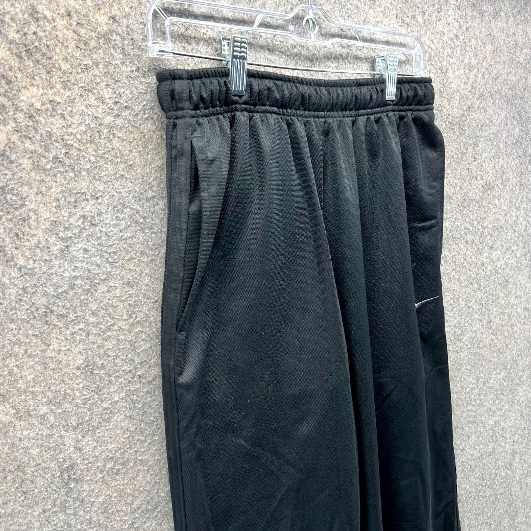 Nike VINTAGE Nike Pants Men XXL Black Athletic Swoosh Track Sweat Straight Y2K Nylon Size US 39 - 7 Thumbnail