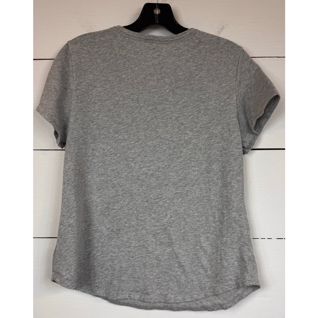 Old Navy Old Navy Gray T-Shirt Women's Size Medium Size M / US 6-8 / IT 42-44 - 2 Thumbnail