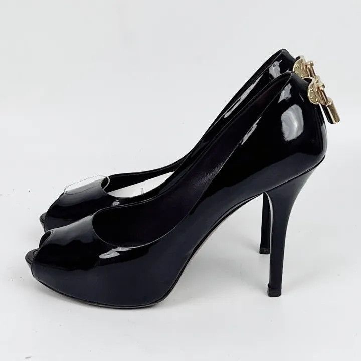 Louis Vuitton Black Patent Leather Peep-Toe Heels -2508