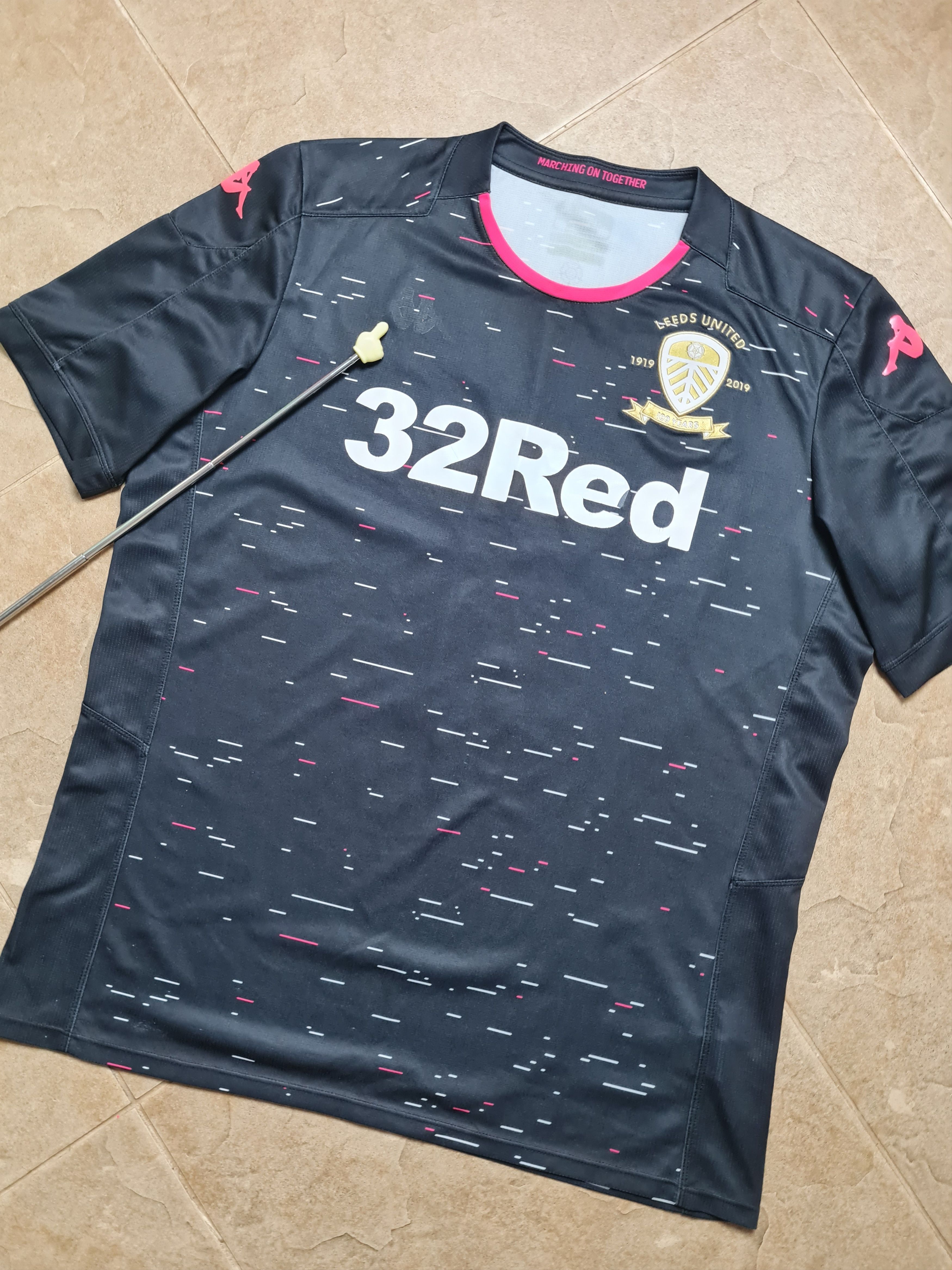 Kappa LEEDS UNITED 2019 2020 AWAY FOOTBALL SHIRT SOCCER KAPPA Size US XL / EU 56 / 4 - 2 Thumbnail