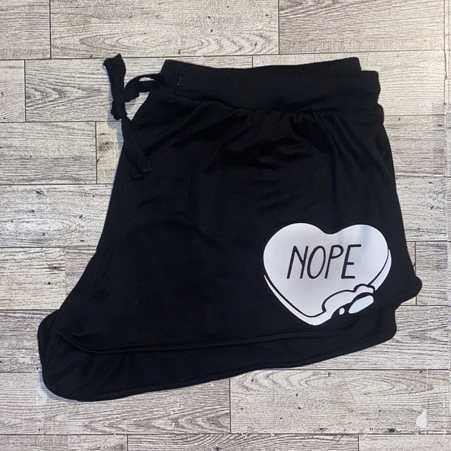 Vintage Rene Rafe, Retro, Candy Hearts “Nope”, Upcycled Sleep Shorts Size 32" / US 10 / IT 46 - 9 Thumbnail