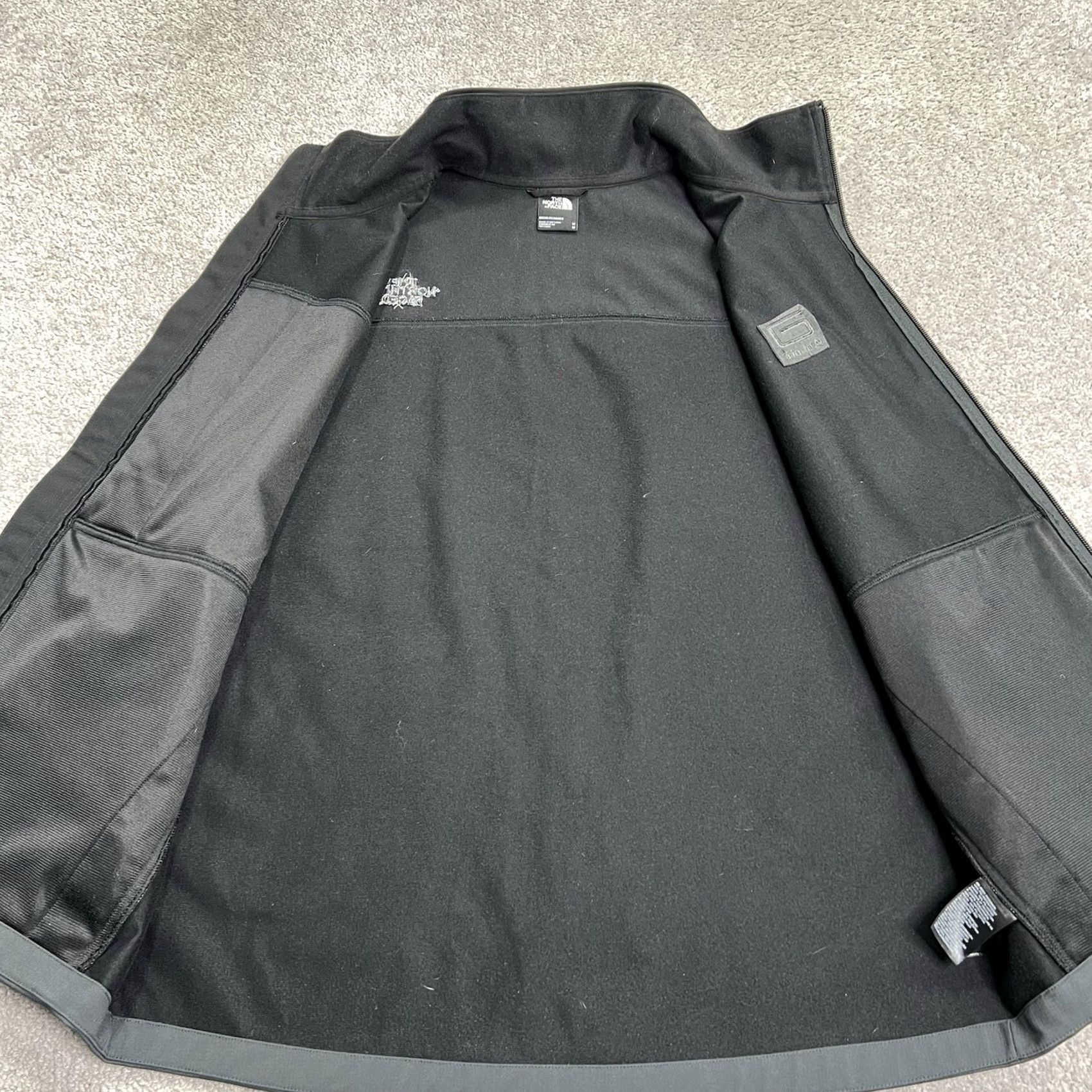 The North Face VINTAGE? No. Size US M / EU 48-50 / 2 - 6 Thumbnail