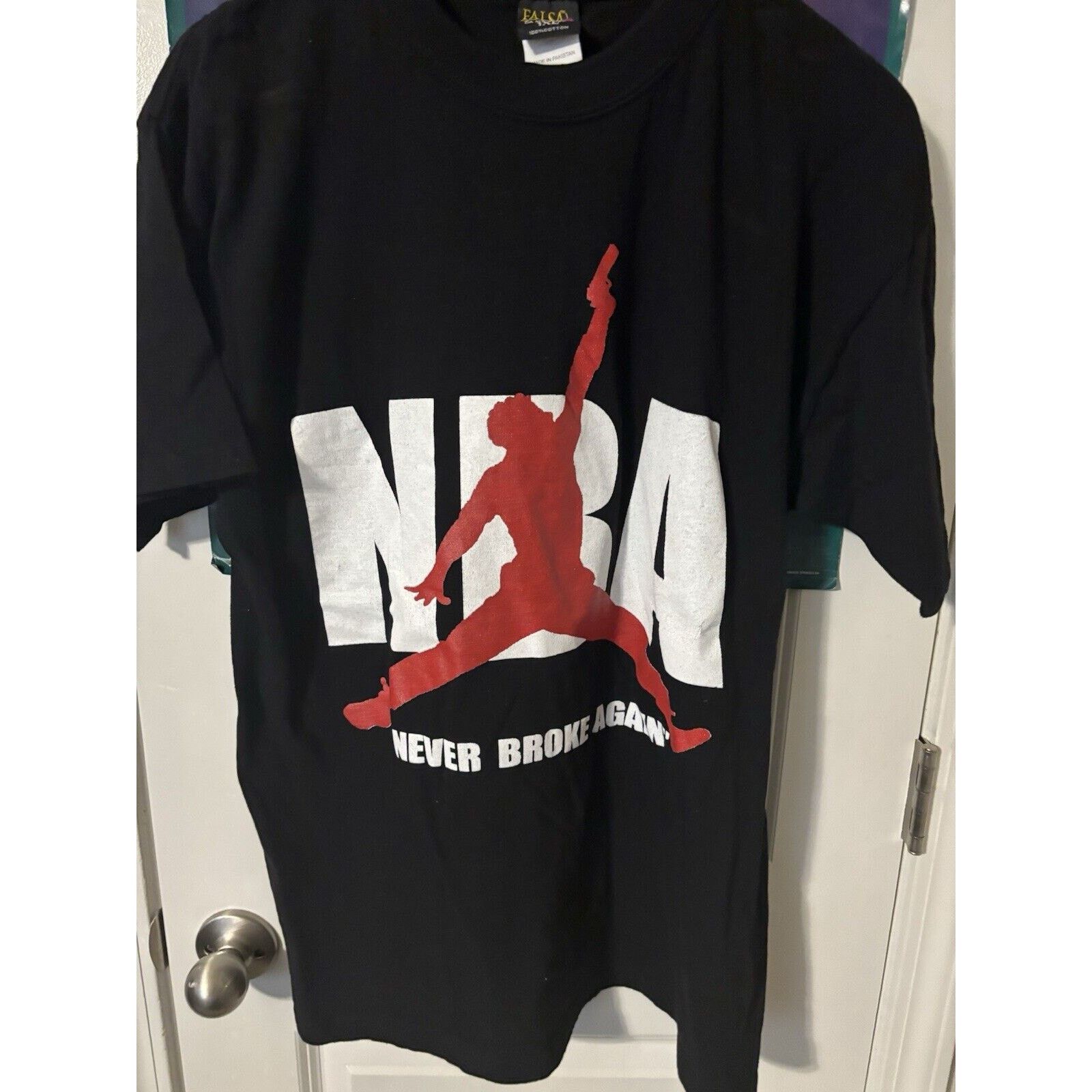 NBA Vintage NBA Broke boy red black never broke again Shirt 1X Size US XL / EU 56 / 4 - 5 Thumbnail