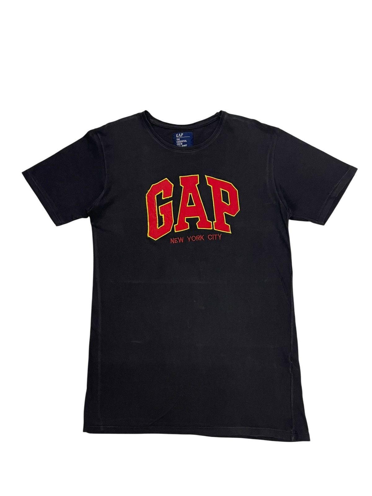 GAP EMBROIDERY BIG SPELL OUT