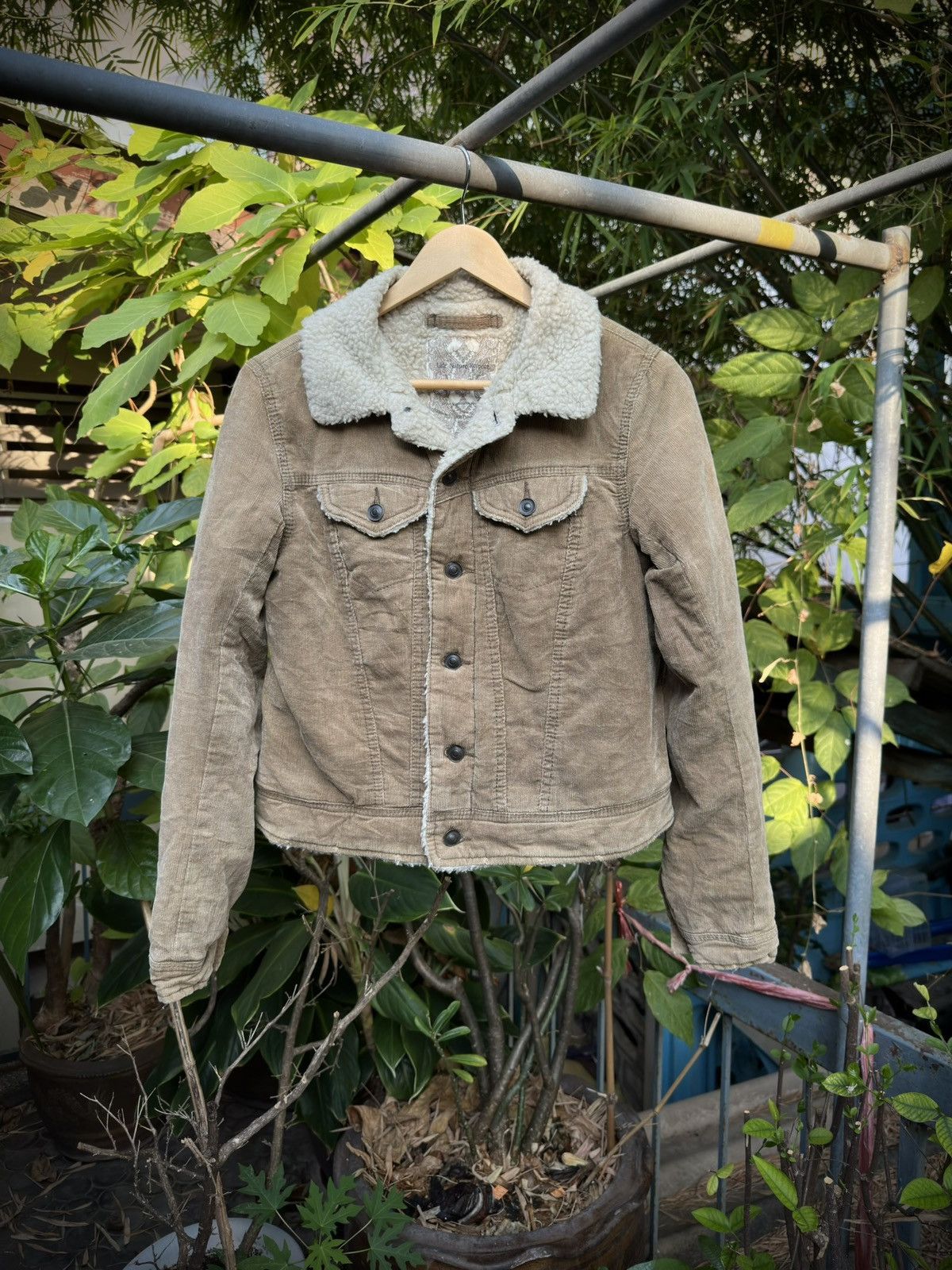 Goa Corduroy Sherpa Trucker Jacket