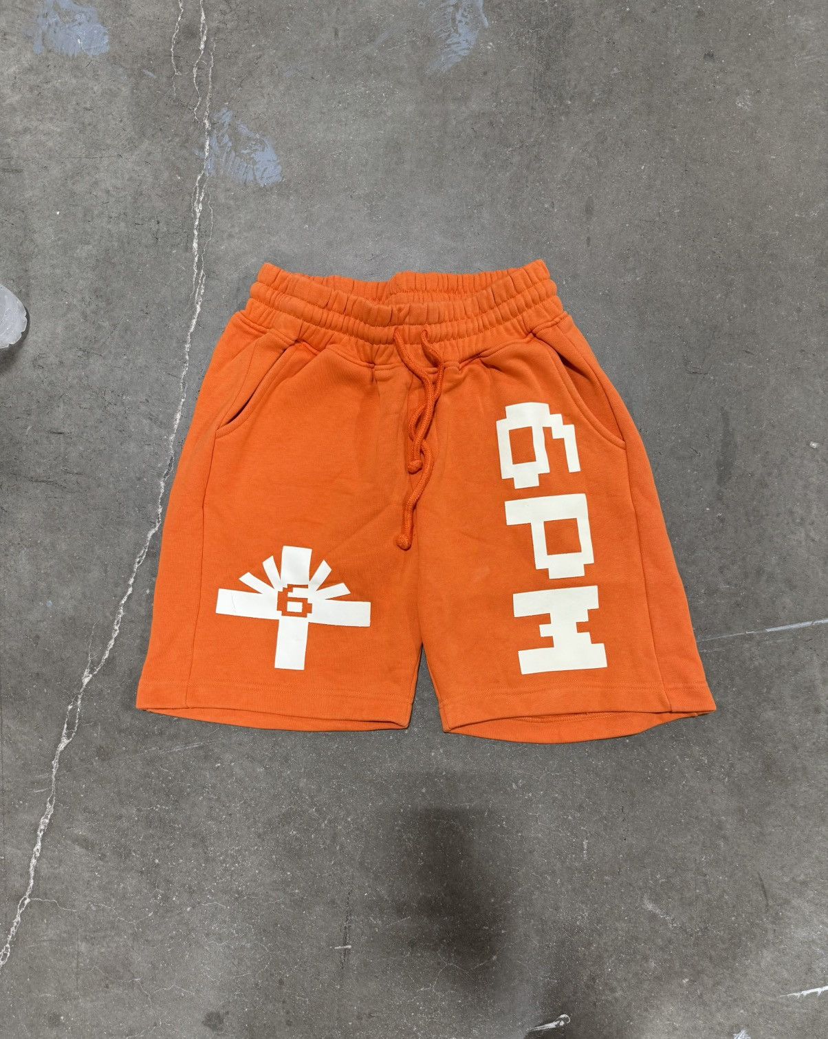 Vertabrae Vertebrae 6PM Orange Shorts Size US 30 / EU 46 - 1 Thumbnail
