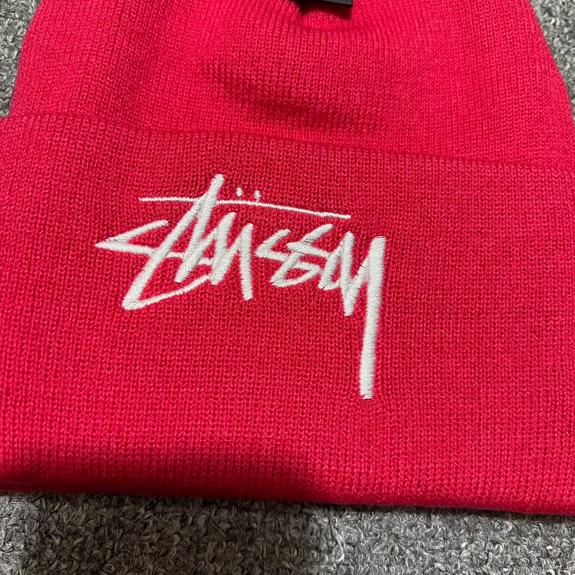 Stussy Stüssy Classic Embroidered Large Logo Knit Beanie Q7 Size ONE SIZE - 7 Thumbnail