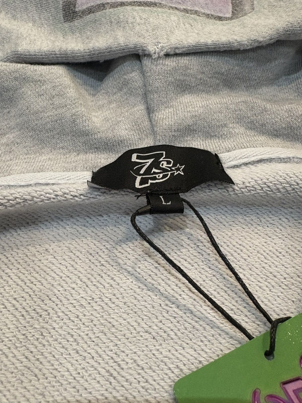 TRIPLE SEVENS TRIPLE SEVENS “VICES” HOODIE - SIZE LARGE - (GREY) Size US L / EU 52-54 / 3 - 3 Thumbnail