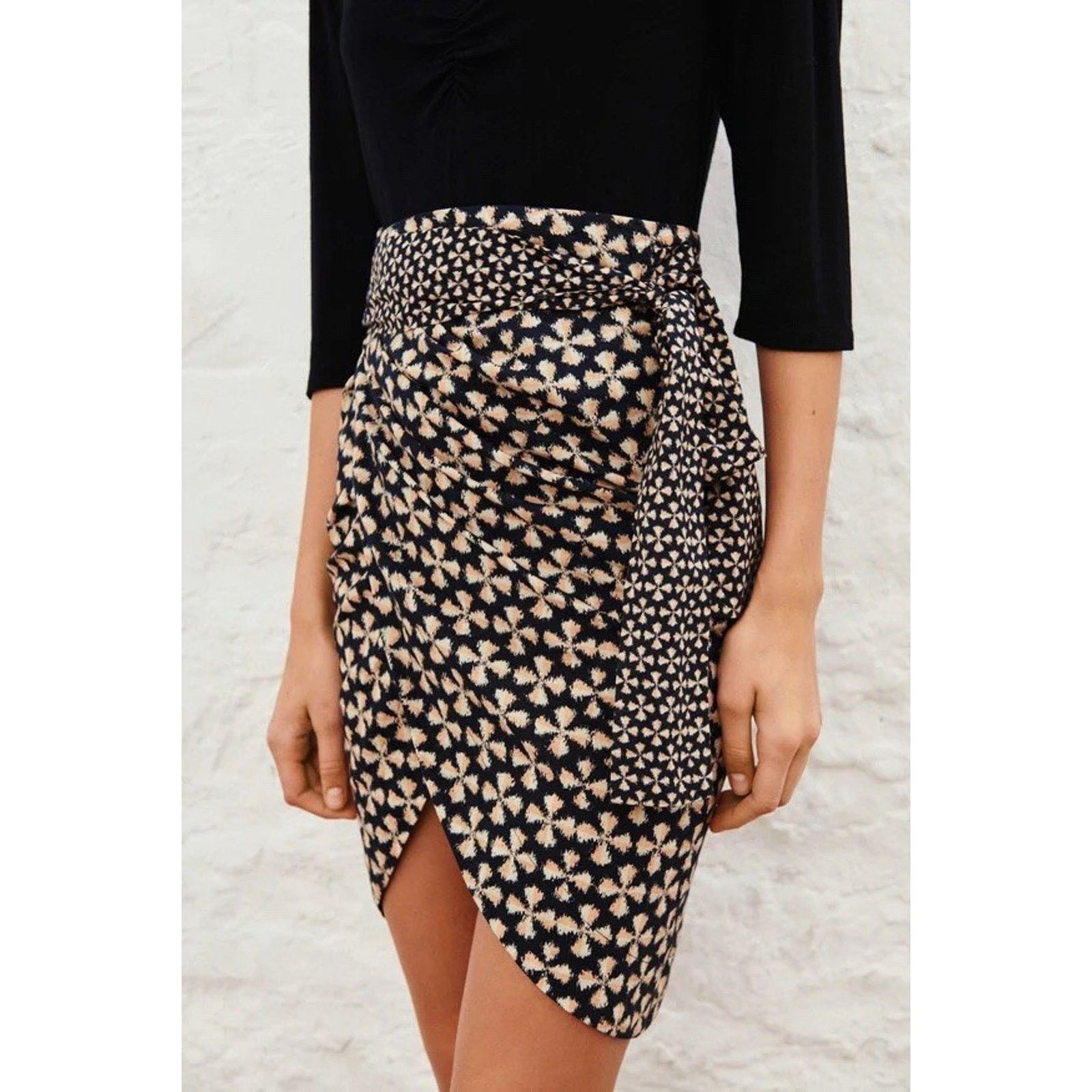 ba&sh NWT Ba&sh Wrap Midi XS Draped Skirt Sz 0 Geometric Tulip Hem Size 25" / US 0 / IT 36 - 5 Thumbnail