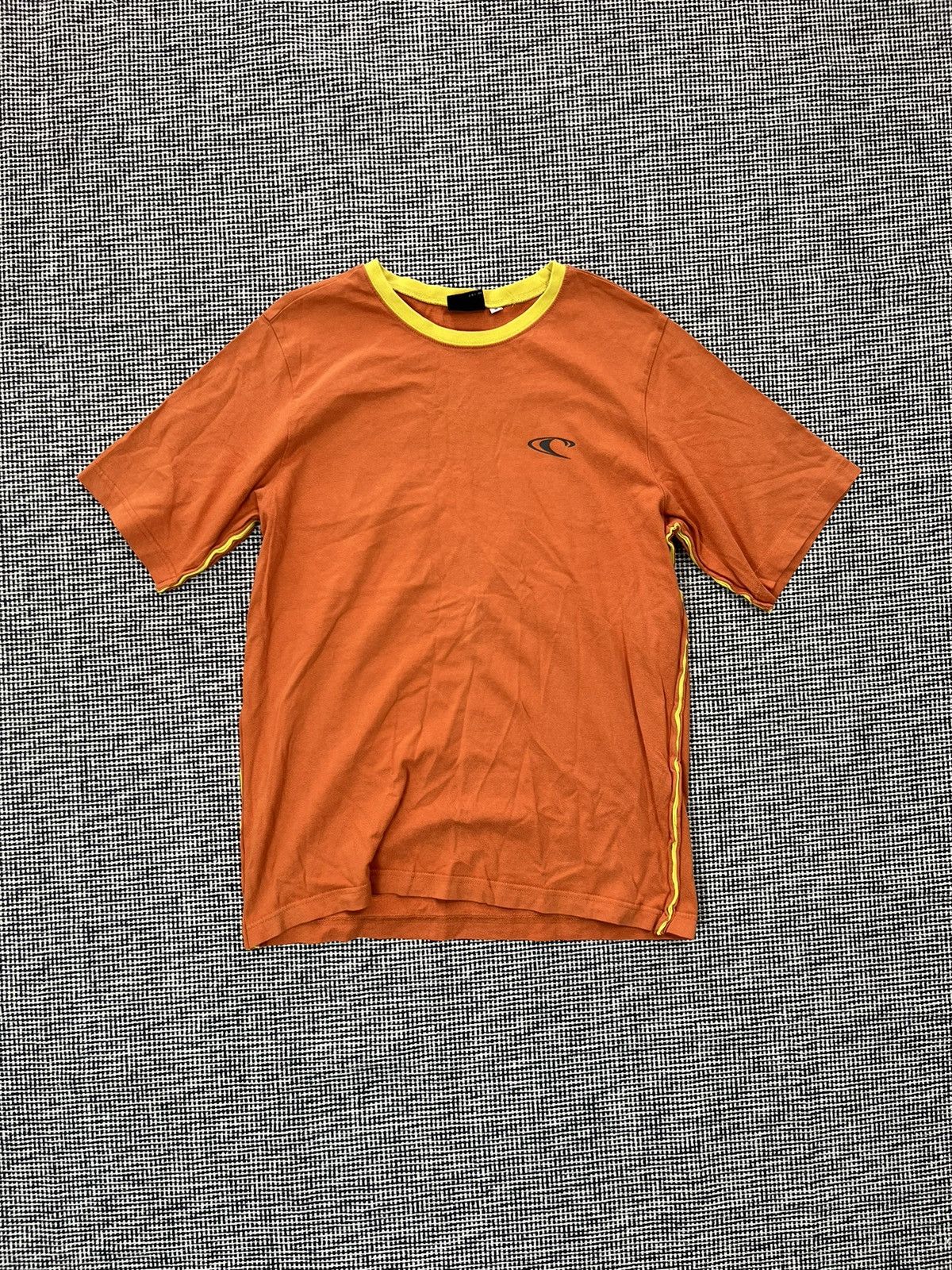 O'Neill × Vintage ➕ vintage y2k O’Neill back logo orange t-shirt skate surf Size US S / EU 44-46 / 1 - 2 Thumbnail