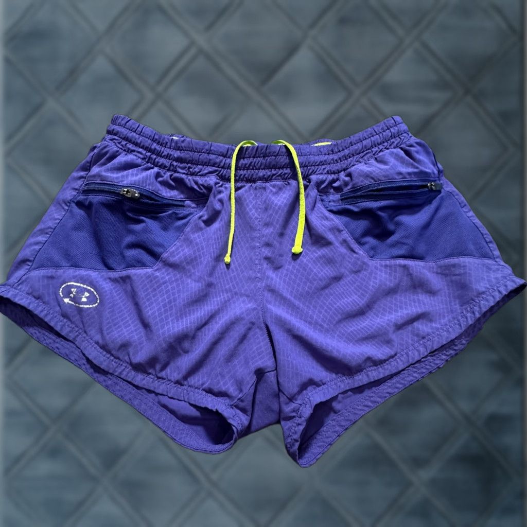 Under Armour Under Armour Shorts XS Womens Purple Reflective Pockets Running 24W Outdoor Zip Drawstring Size 42" / US 20 - 1 Thumbnail