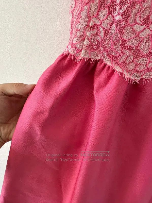 Valentino Valentino Pink Lace and Wool Dress . Size L / US 10 / IT 46 - 2 Thumbnail