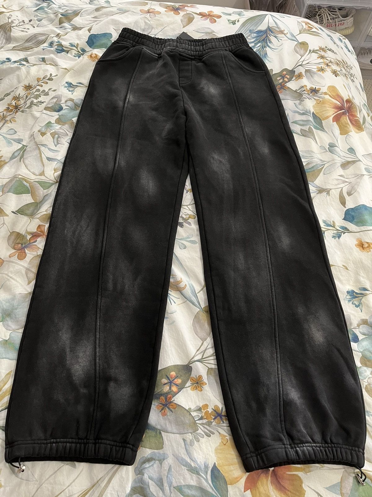 Other Vicinity Faded Black Sweatpants Size US 32 / EU 48 - 6 Thumbnail