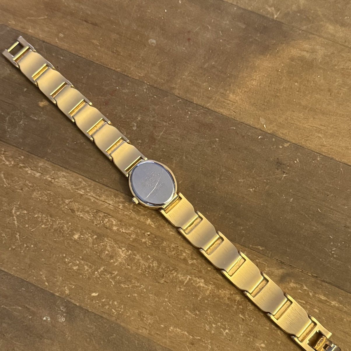 Other Vintage Armitron gold tone pave watch Size ONE SIZE - 4 Thumbnail