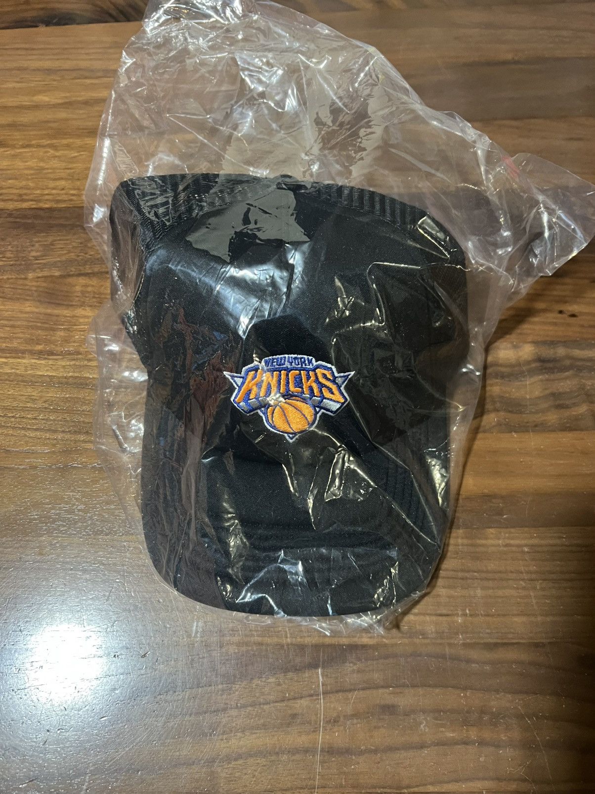 47 × Kith Kith & '47 New York Knicks Satin Franchise LS Trucker Hat Size ONE SIZE - 8 Thumbnail