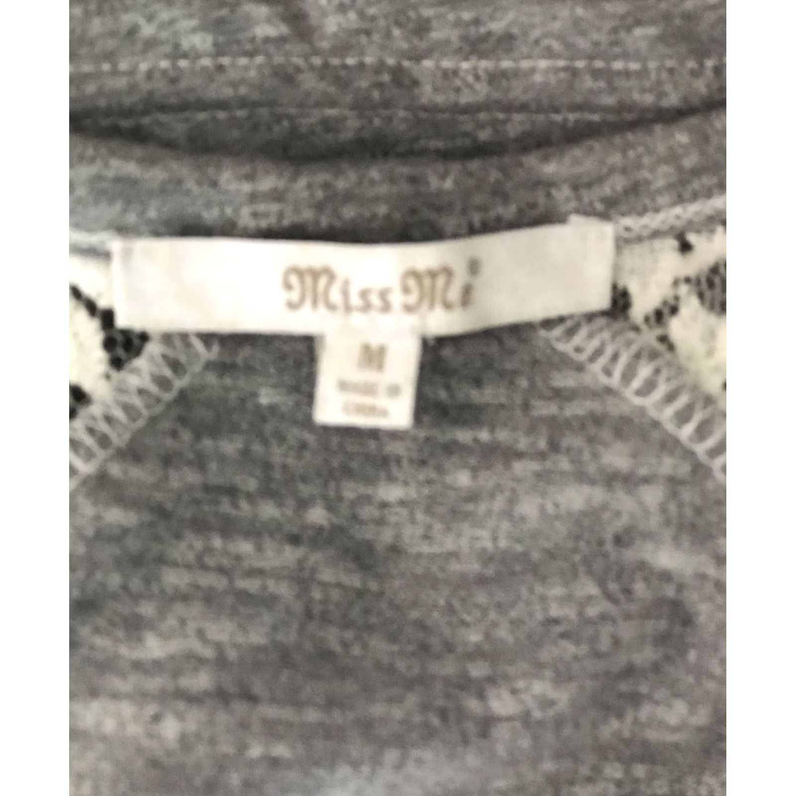 Miss Me VINTAGE Miss Me Lace Tee Top M Gray Beaded V-Neck Asymmetrical Fairy Y2K 2000s Mens Womens Girls Boys Size M / US 6-8 / IT 42-44 - 4 Thumbnail