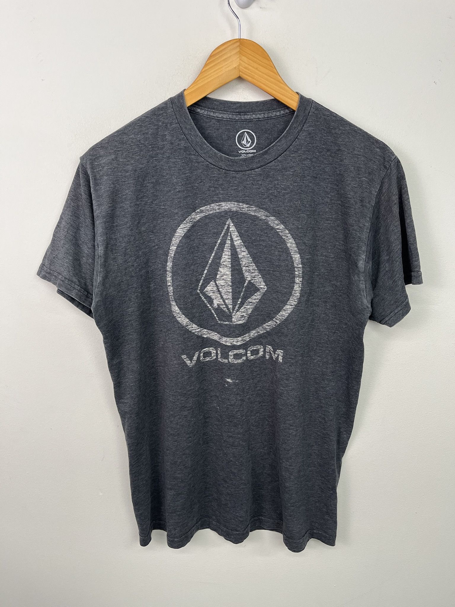 Vintage Volcom Logo T Shirt Size M