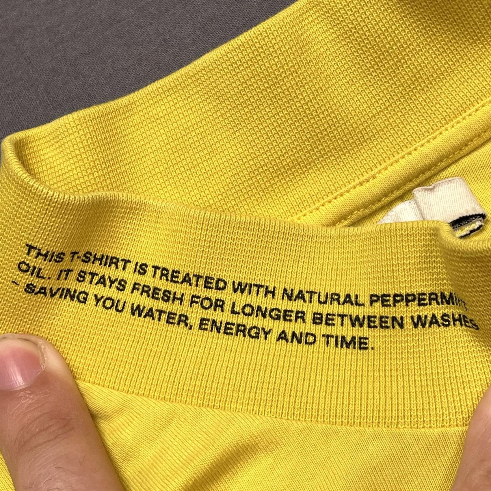 Pangaia Pangaia Shirt Mens XL Yellow Organic Cotton Mock Neck Long Sleeve Tee T-Shirt Size US XL / EU 56 / 4 - 2 Thumbnail