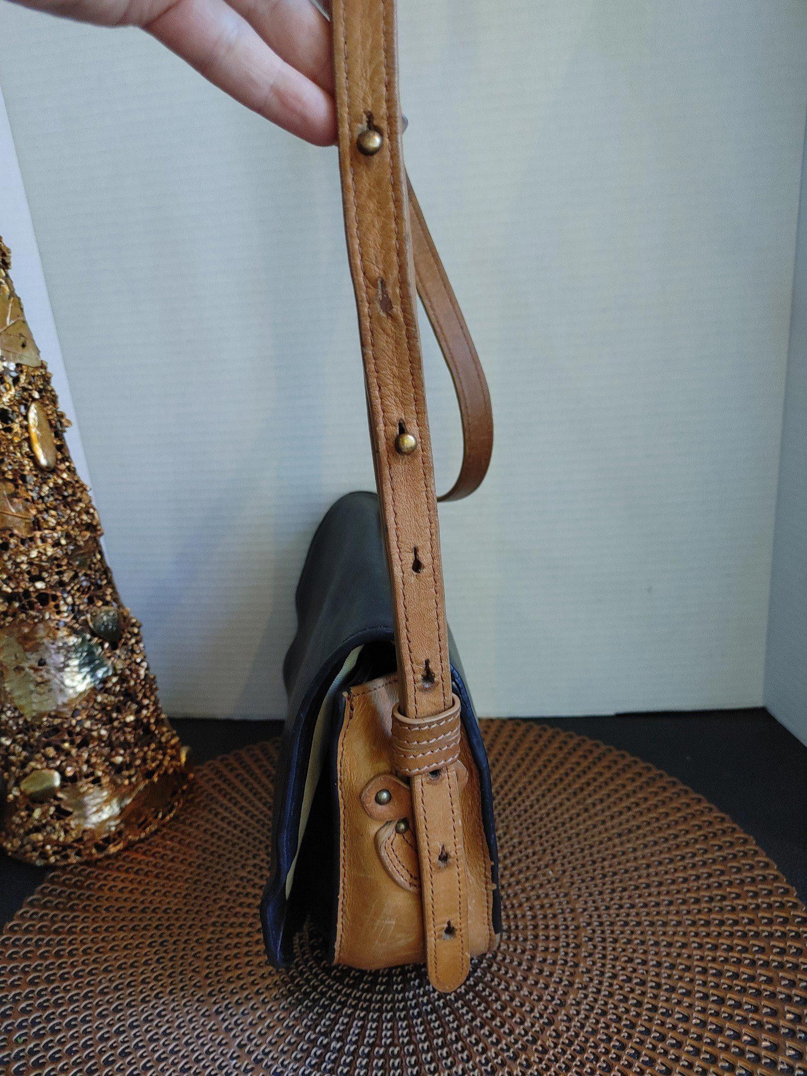 L.L. Bean L.L. Bean Signature Leather Flap Bag Size ONE SIZE - 3 Thumbnail