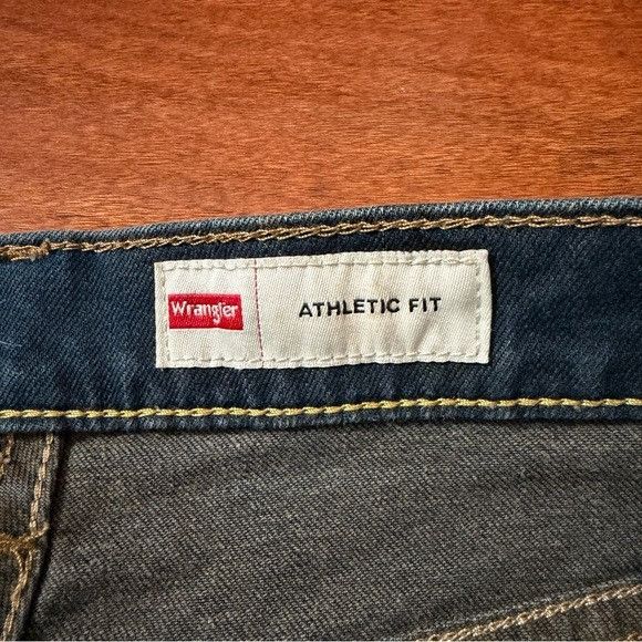 Wrangler Wrangler Dark Blue Straight Athletic Fit Jeans 31x30 Size US 31 - 5 Thumbnail