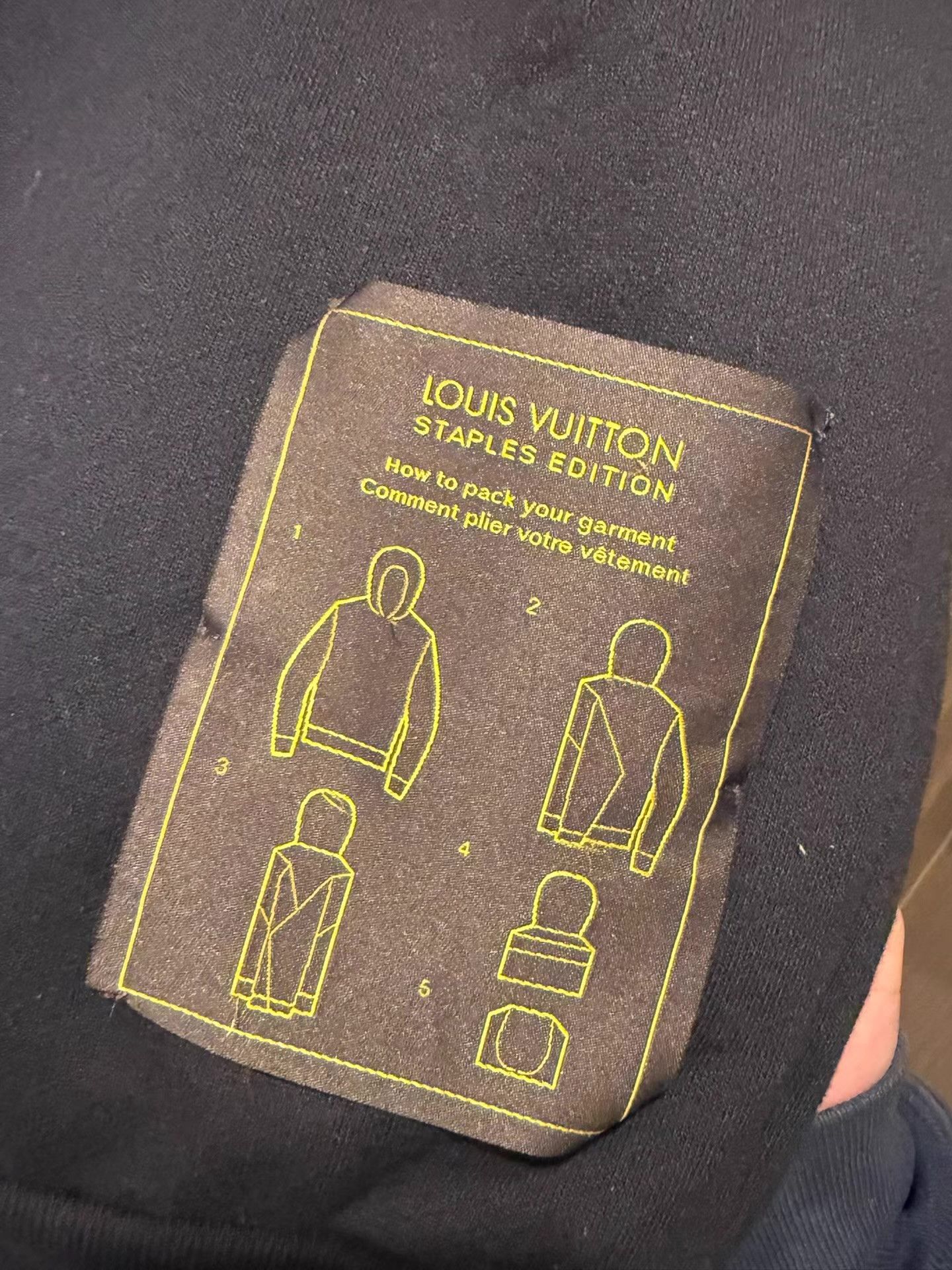 Louis Vuitton LOUIS VUITTON LV Safety Pin & Manual Print Hoodie Ｑ20 Size US XL / EU 56 / 4 - 5 Thumbnail